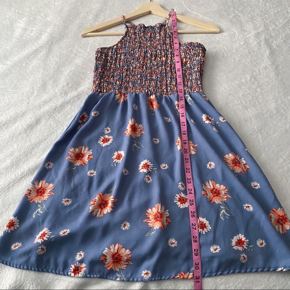 Floral Sundress with Smocked Chest - Picture 6 of 8